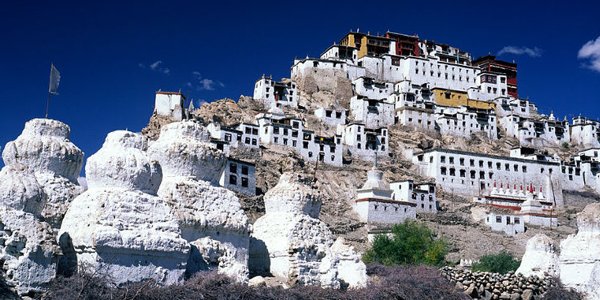 Manali Leh Taxi Service