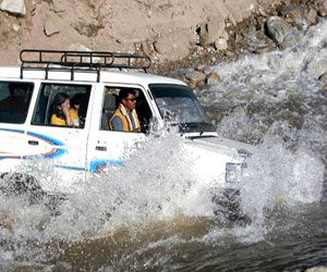 manali to rohtang pass taxi service, manali to leh taxi service