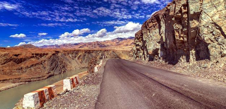 Manali Leh Taxi,Tour To Leh